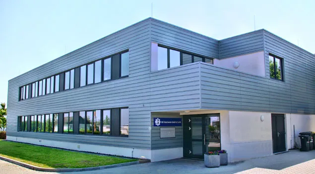 Hinterlüftete Rheinzink-Fassade, IBZ Salzchemie, Halsbrücke